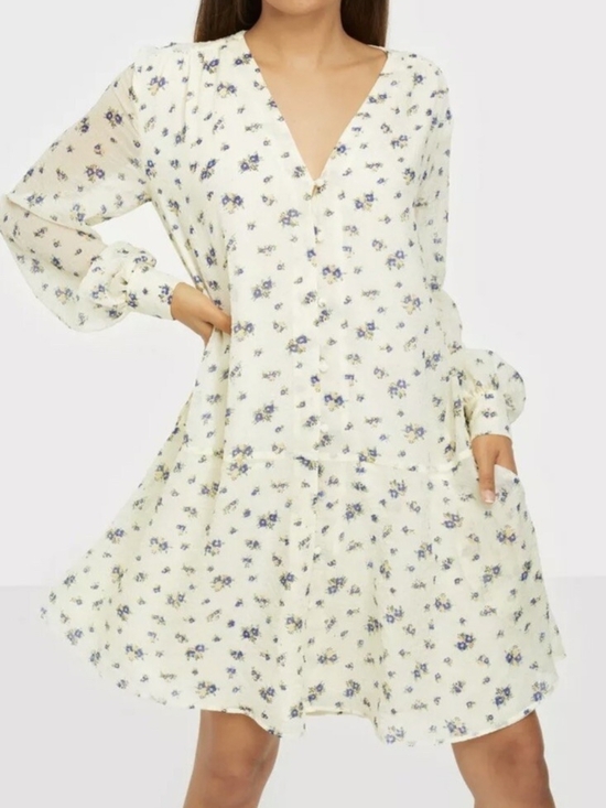 SAMSOE Dresses & Skirts - Samsoe Samsoe Jetta Ditsy Mini Dress